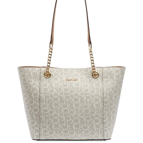 Calvin Klein Handbags - Brand New Calvin Klein Bag